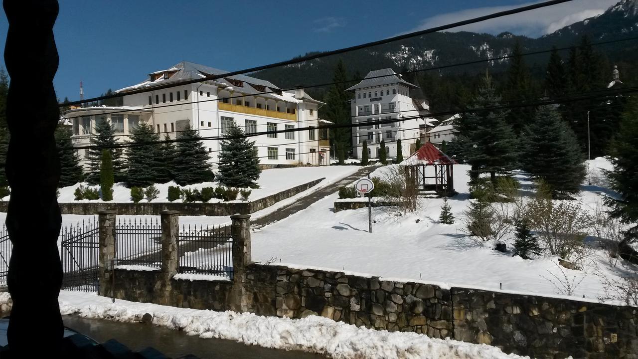 Taverna Ceahlau Durau Bagian luar foto